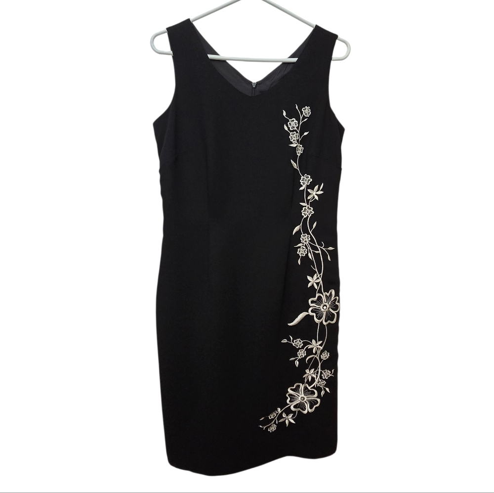 Melanie Lyne Vintage Black Floral Embroidered Dress Size 6